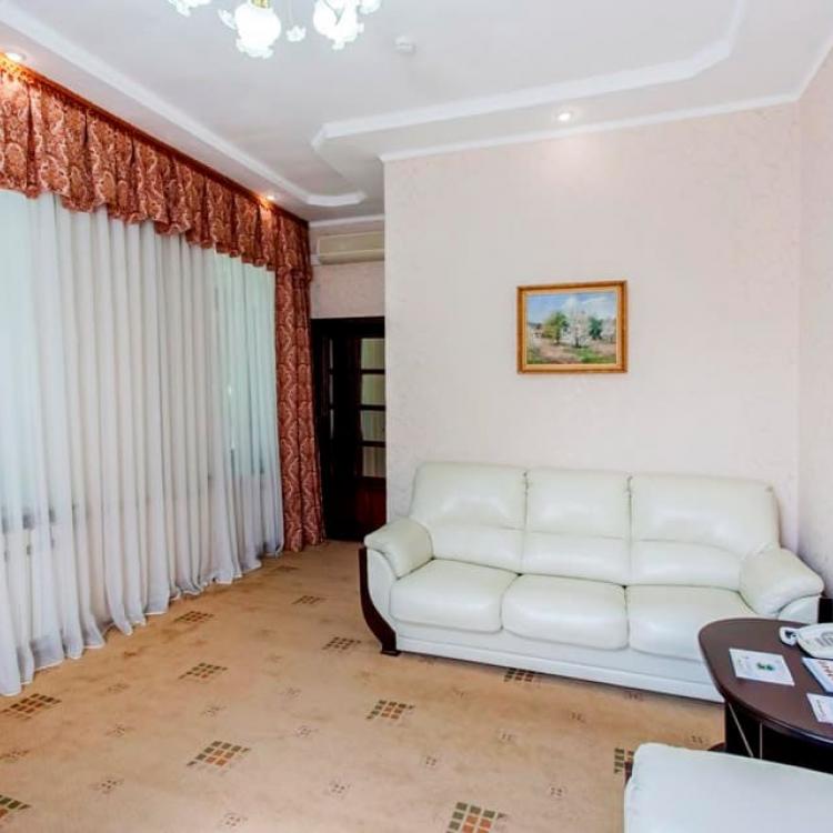 Интерьер гостиной 2 местных 2 комнатных Апартаментов, Корпус 10 в санатории Лермонтова. Пятигорск